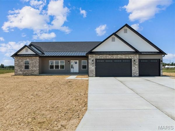 101 Sunrise Lane , Old Monroe, MO 63369
