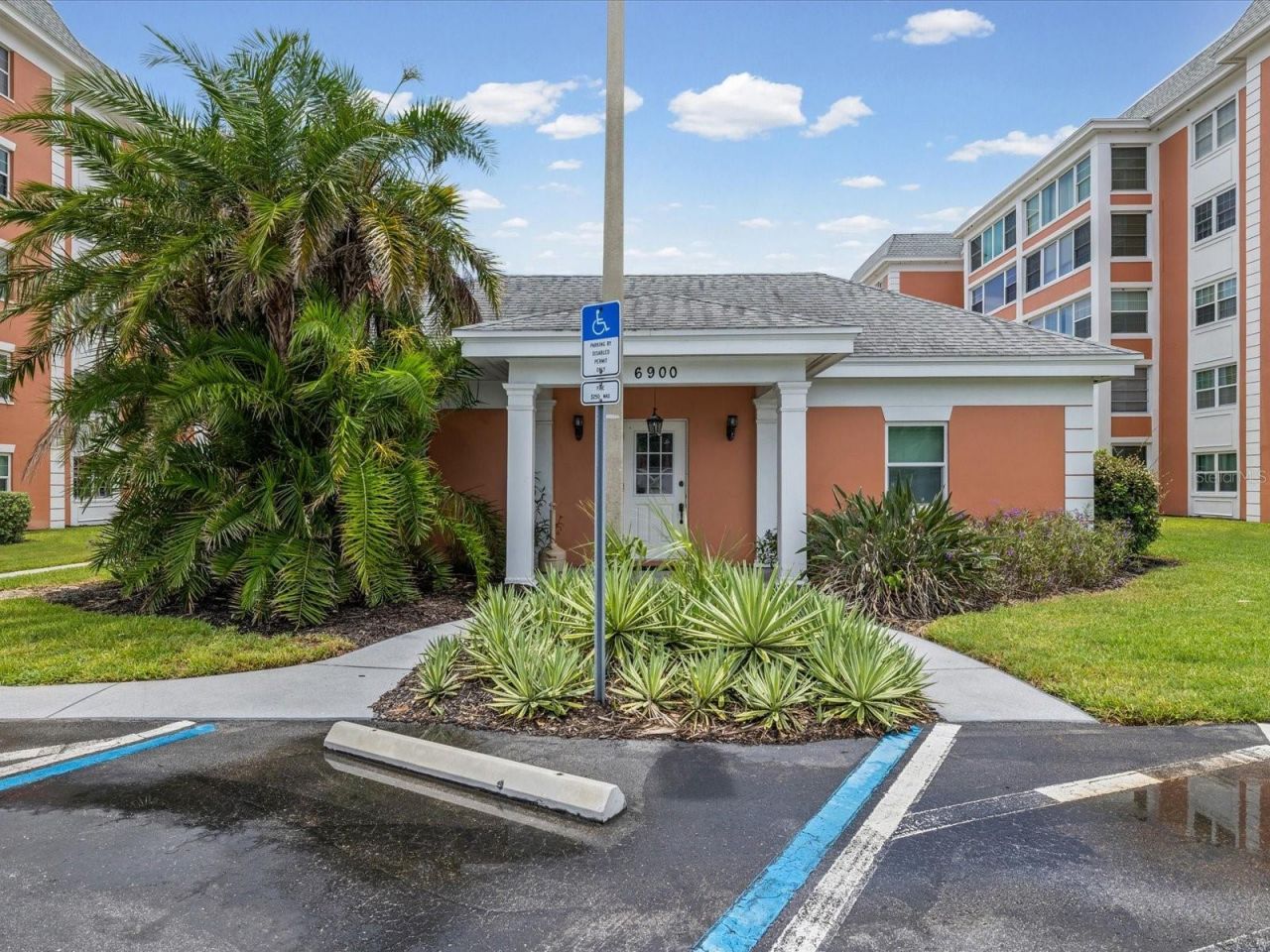 6800 20th Avenue N, Unit 503, Saint Petersburg, FL 33710 Photo