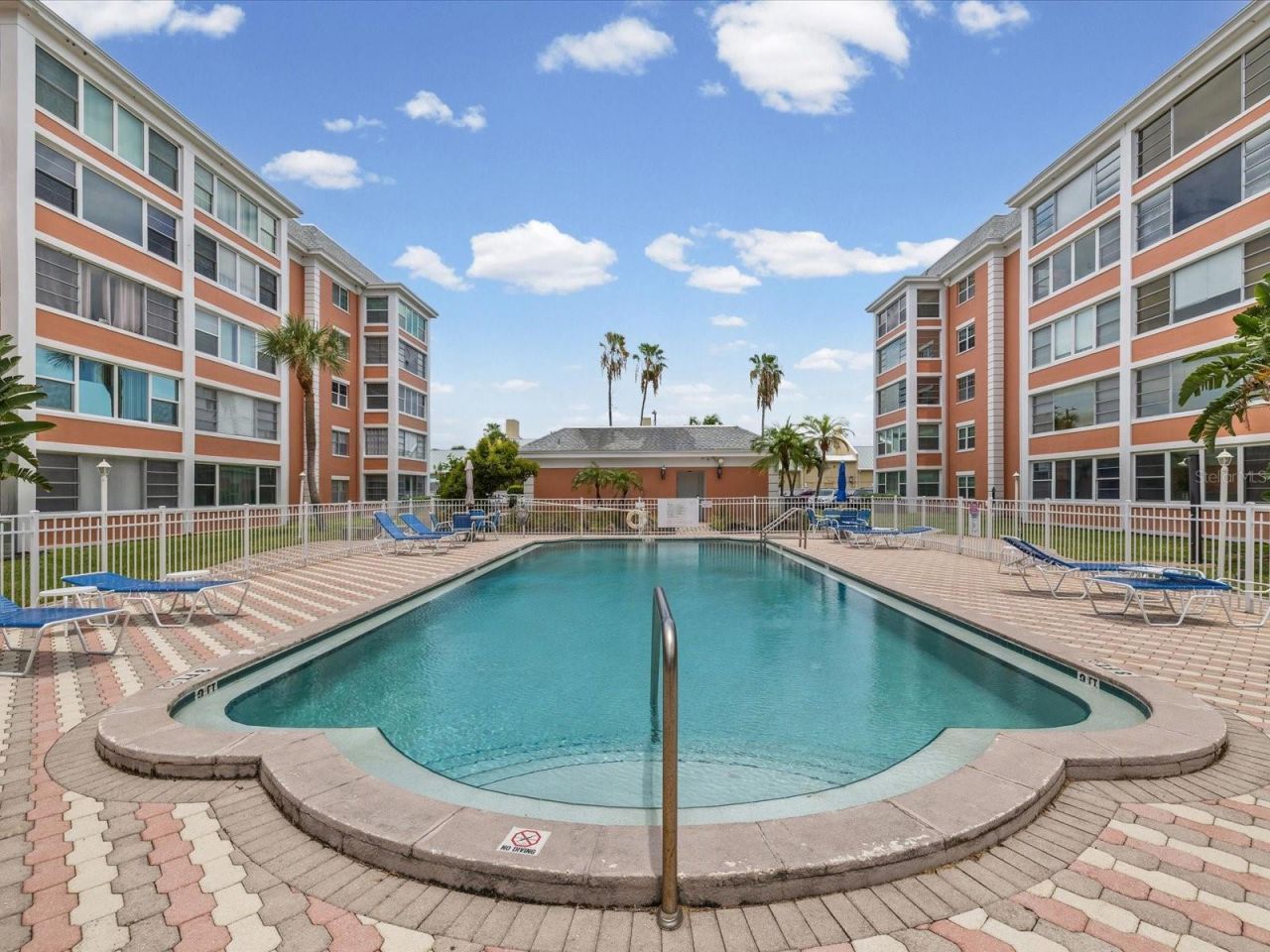 6800 20th Avenue N, Unit 503, Saint Petersburg, FL 33710 Photo