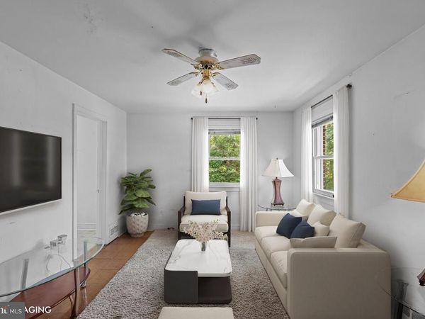 823 COX AVENUE, HYATTSVILLE, MD 20783