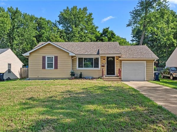 8606 E 79th Street, Kansas City, MO 64138
