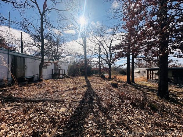 964 Comanche Drive , Eufaula, OK 74432