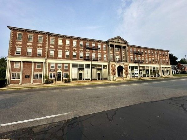 354 North Main Street, Unit 206, Andover, MA 01810