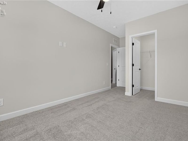 469 Harbor Lane, Lorain, OH 44052 Photo 28