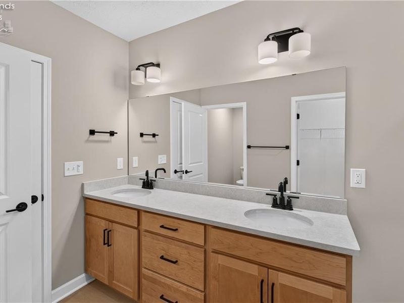 469 Harbor Lane, Lorain, OH 44052 Photo 33