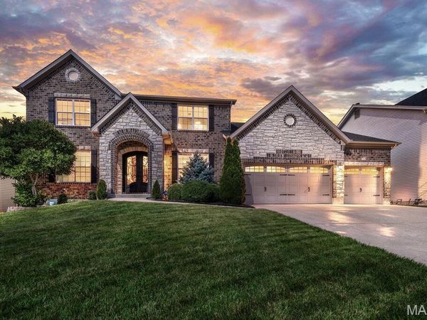 715 Cooper Way Drive , O'Fallon, MO 63368