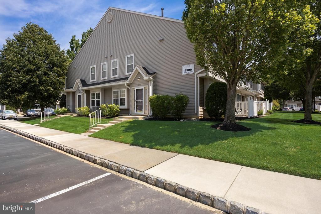 2301 Gramercy Way, Mount Laurel, NJ 08054 Main Photo