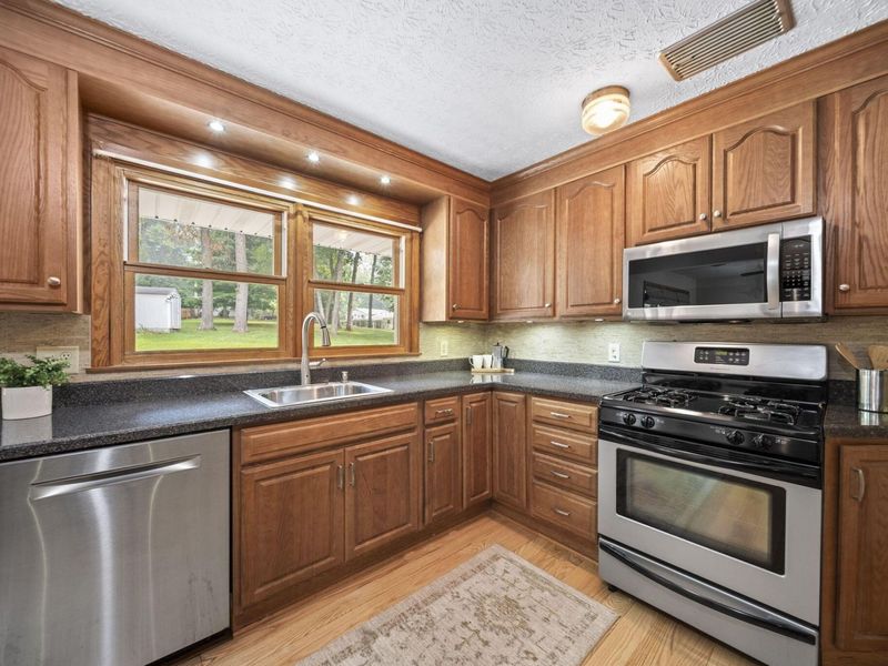 1080 Beechwood Drive NE, Lancaster, OH 43130 Photo 14