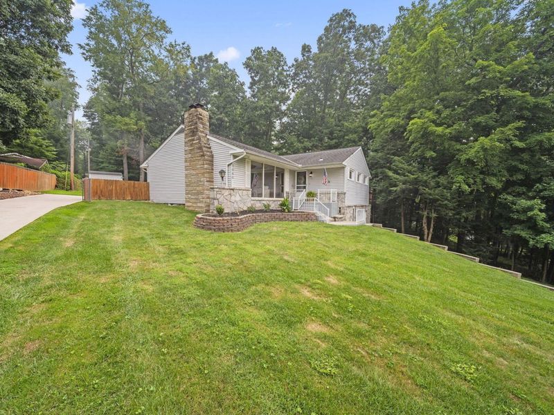 1080 Beechwood Drive NE, Lancaster, OH 43130 Photo 3