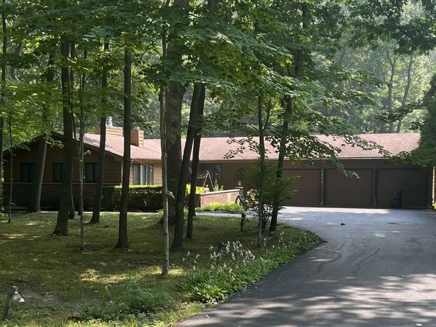 Main Photo