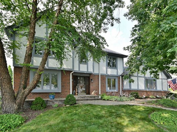 27W168 Chartwell Drive, Winfield, IL 60190