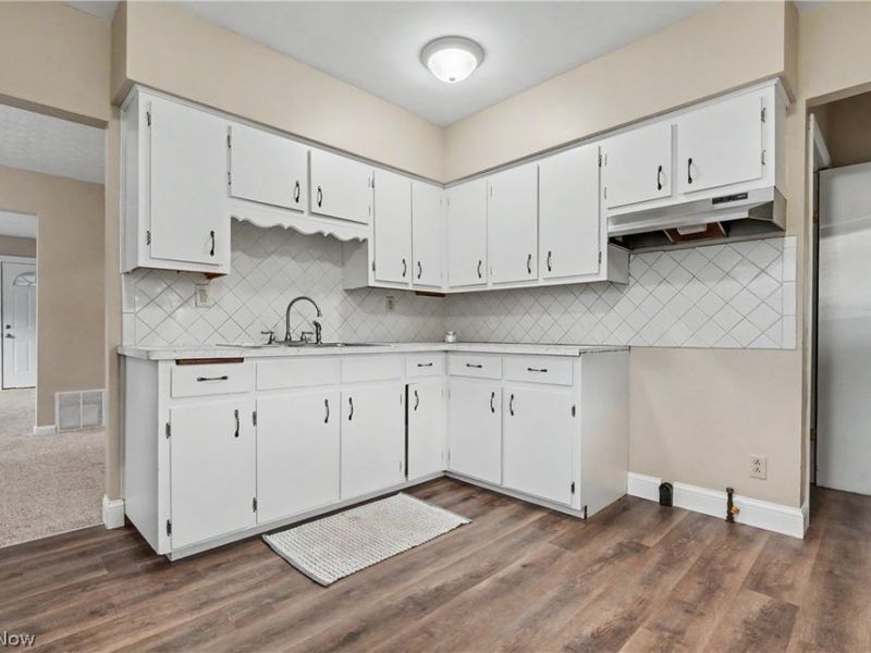 1854 Olympic Street, Cuyahoga Falls, OH 44221 Photo 10