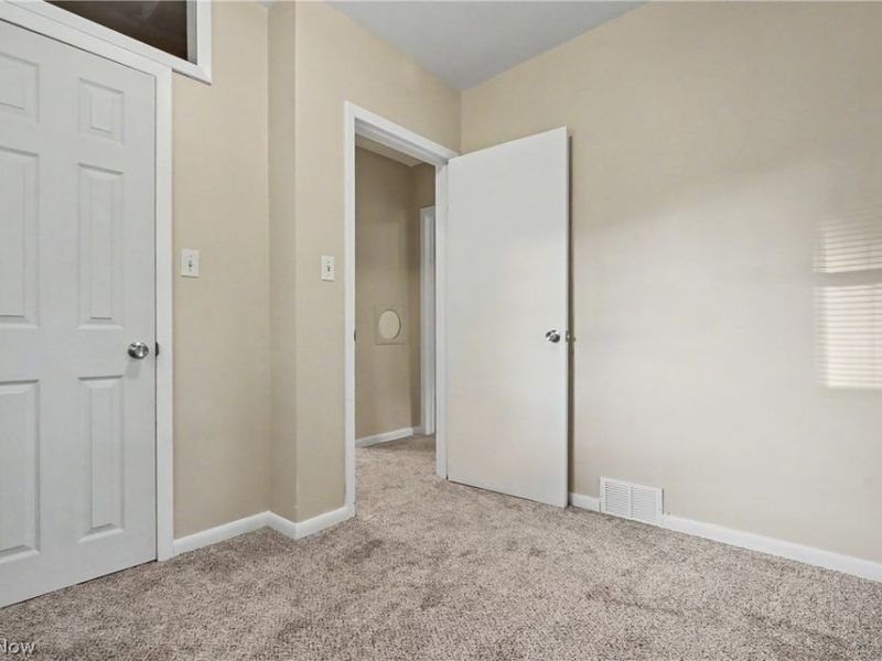 1854 Olympic Street, Cuyahoga Falls, OH 44221 Photo 14