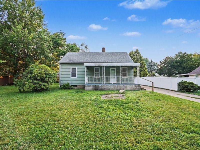 1854 Olympic Street, Cuyahoga Falls, OH 44221 Photo 2