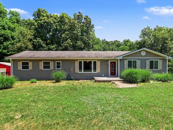 2534 N 36th Street, Galesburg, MI 49053