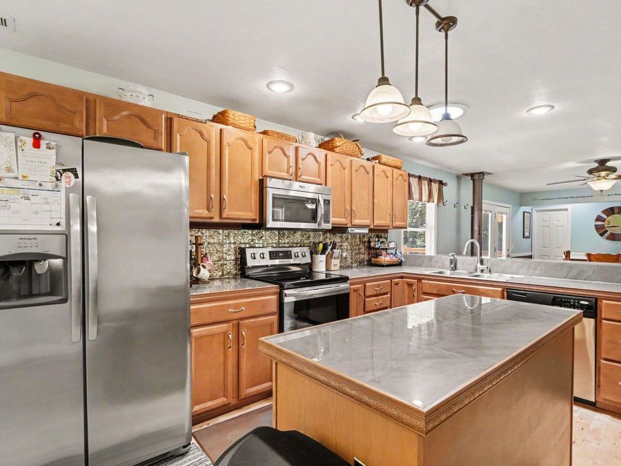 Property Image 6