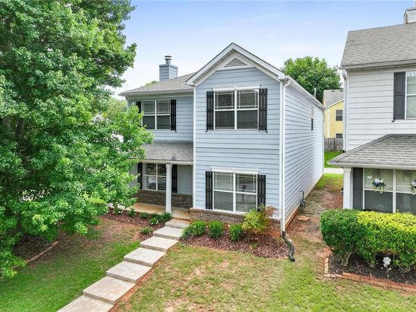 140 Stillwood Drive , Newnan, GA 30265