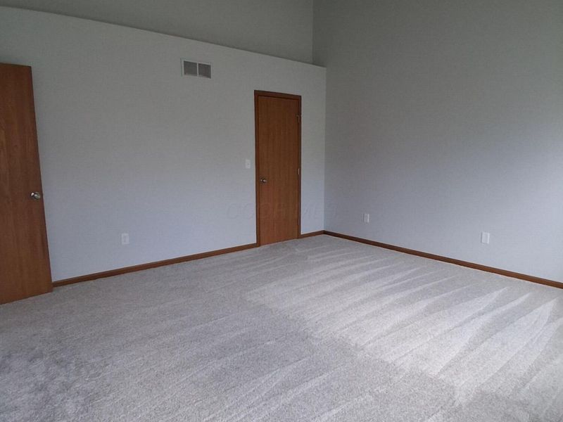 5799 Privilege Drive, Hilliard, OH 43026 Photo 8