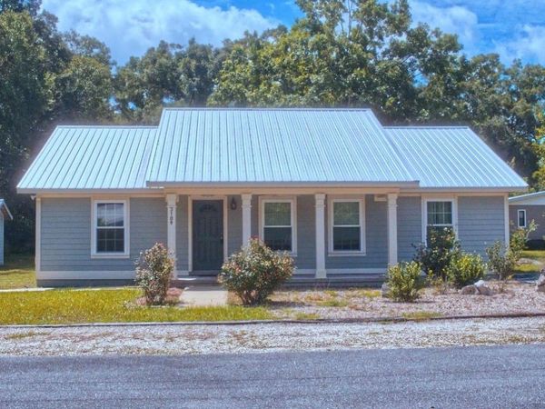 3109 E BRYANT AVENUE , BELL, FL 32619