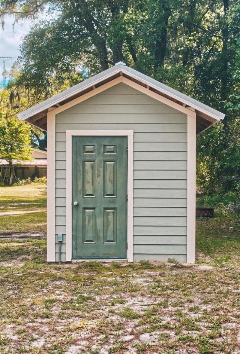 3109 E Bryant Avenue , Bell, FL 32619 Photo