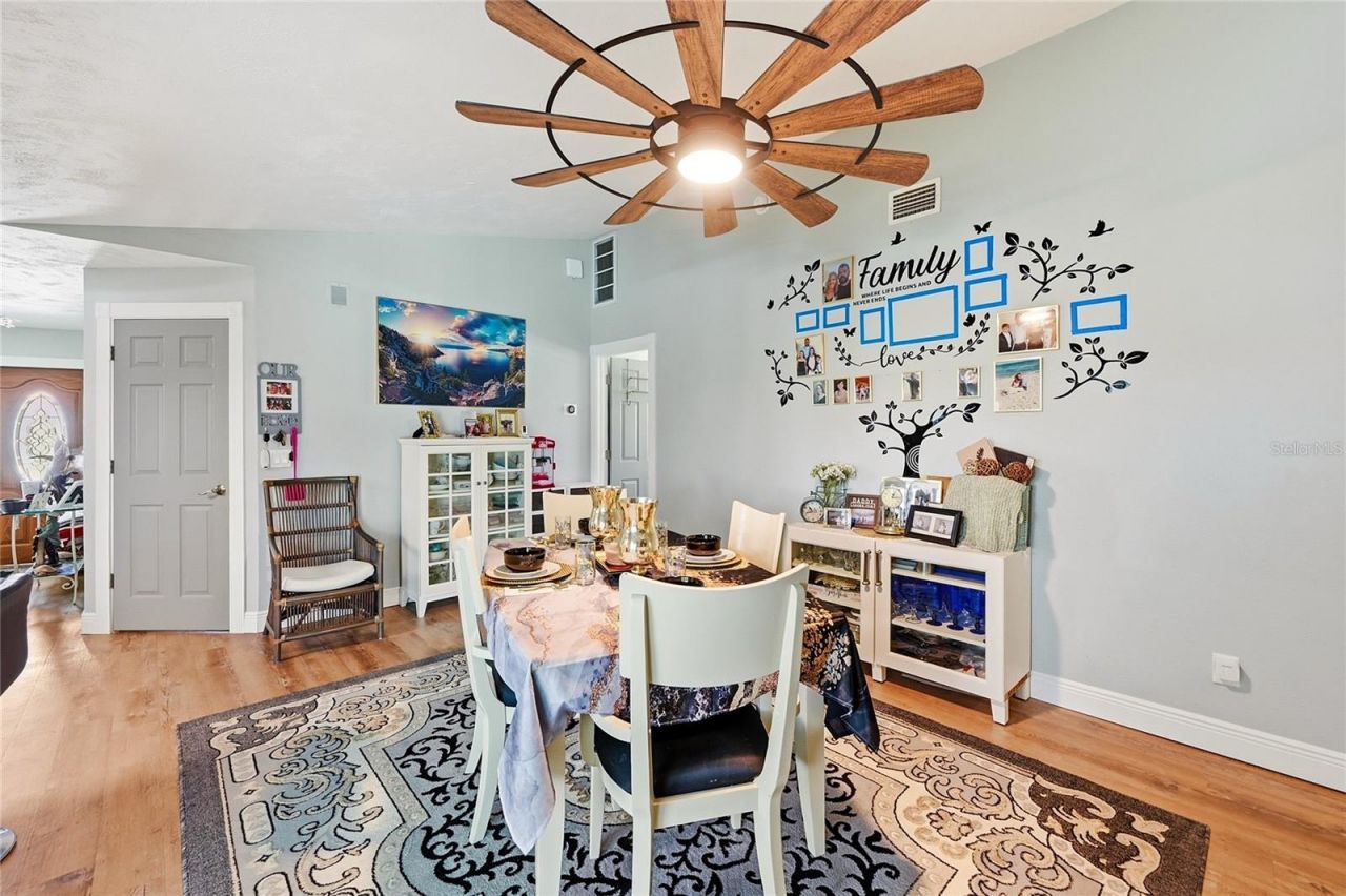 7219 Reymoor Drive , North Fort Myers, FL 33917 Photo