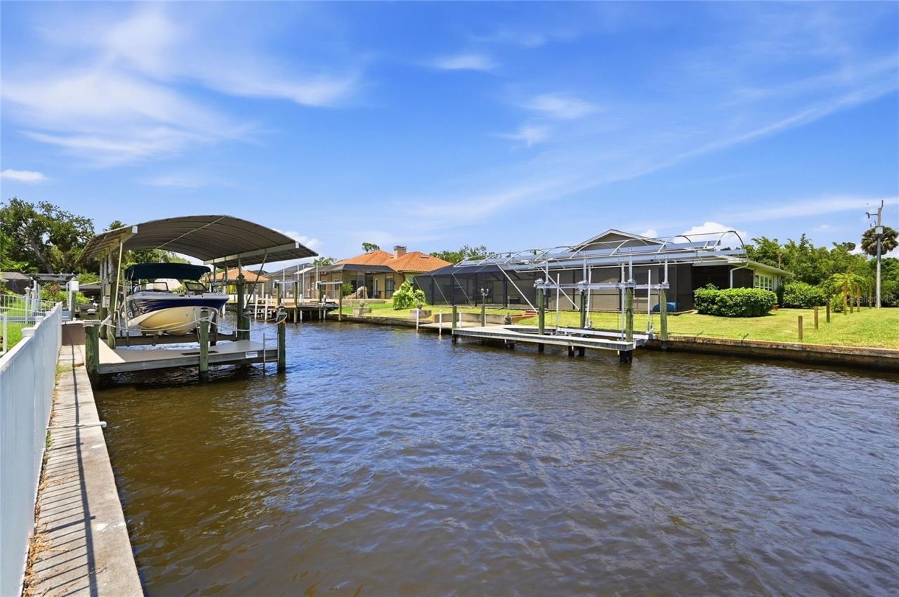 7219 Reymoor Drive , North Fort Myers, FL 33917 Photo