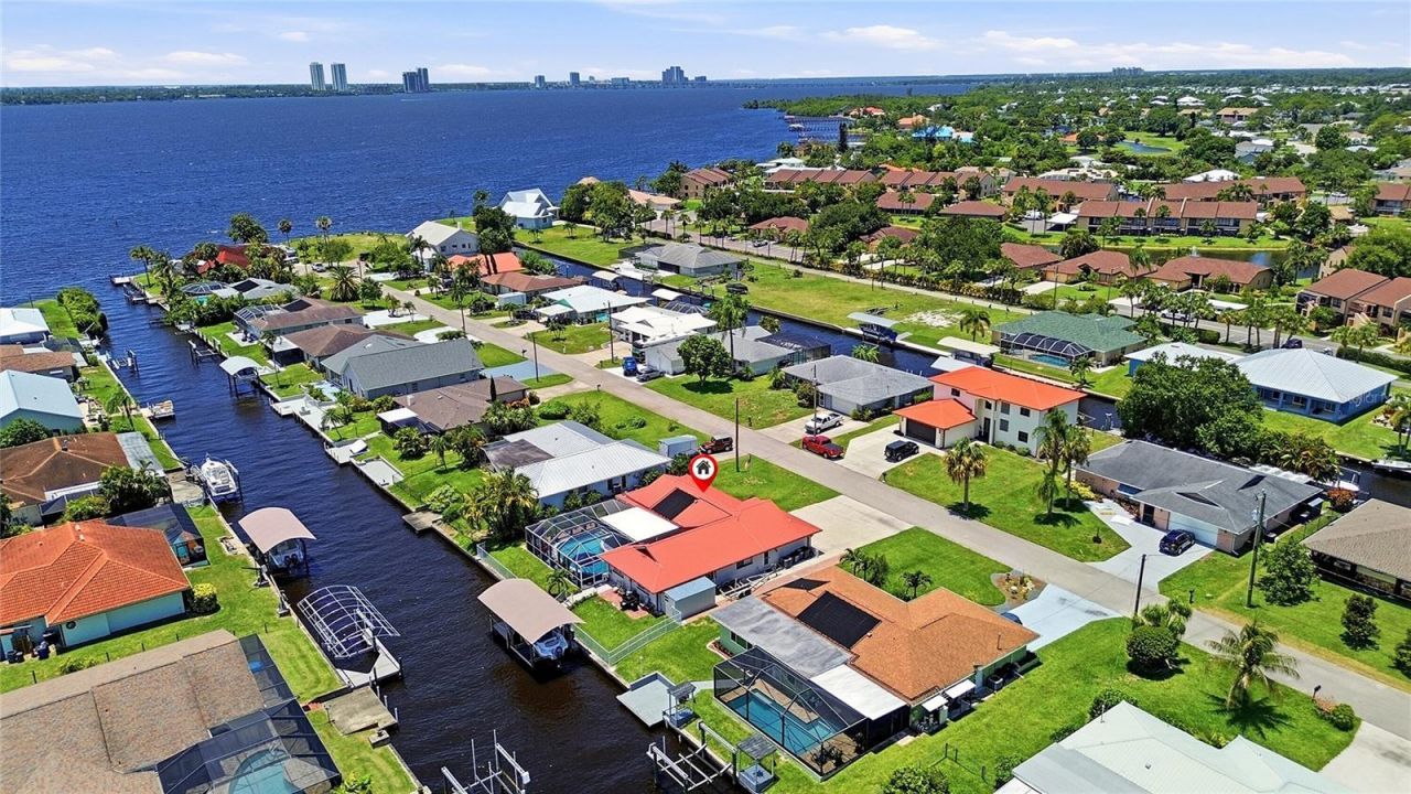 7219 Reymoor Drive , North Fort Myers, FL 33917 Photo