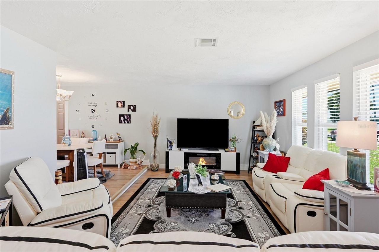 7219 Reymoor Drive , North Fort Myers, FL 33917 Photo
