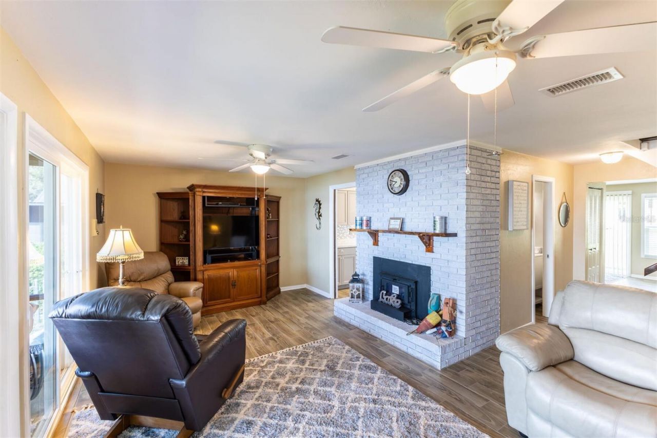 120 Little Orange Lake Drive , Hawthorne, FL 32640 Photo