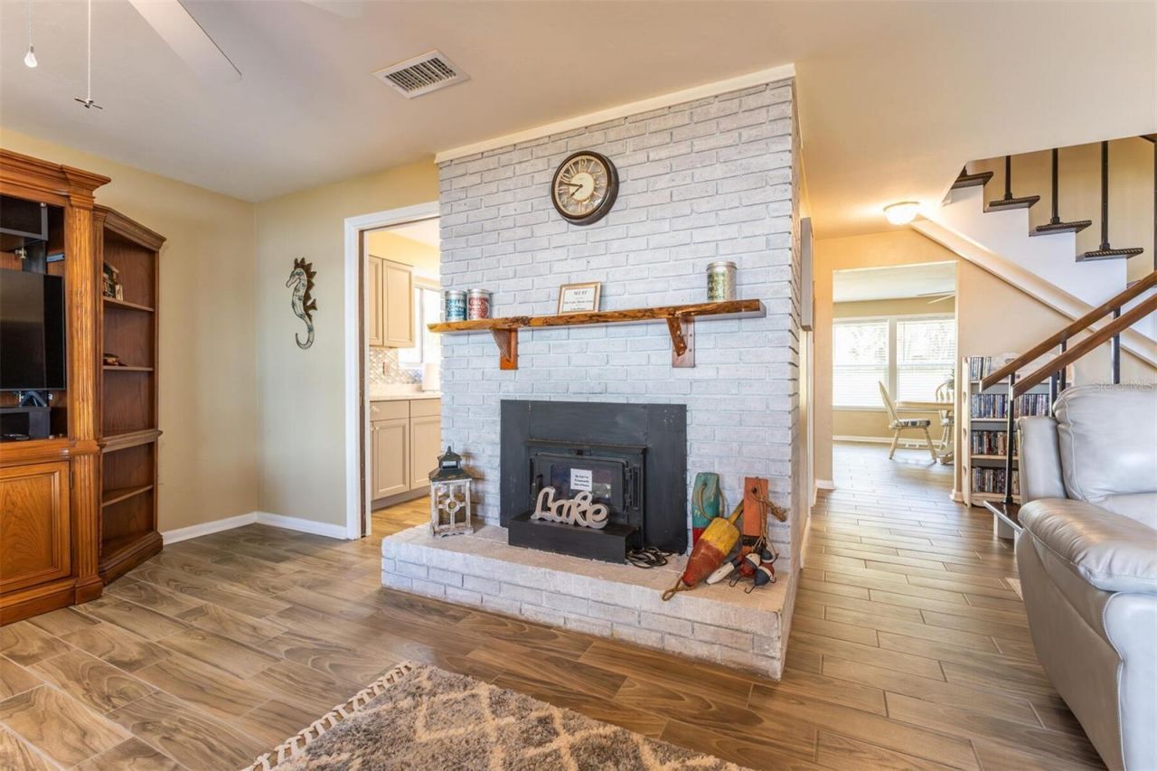 120 Little Orange Lake Drive , Hawthorne, FL 32640 Photo
