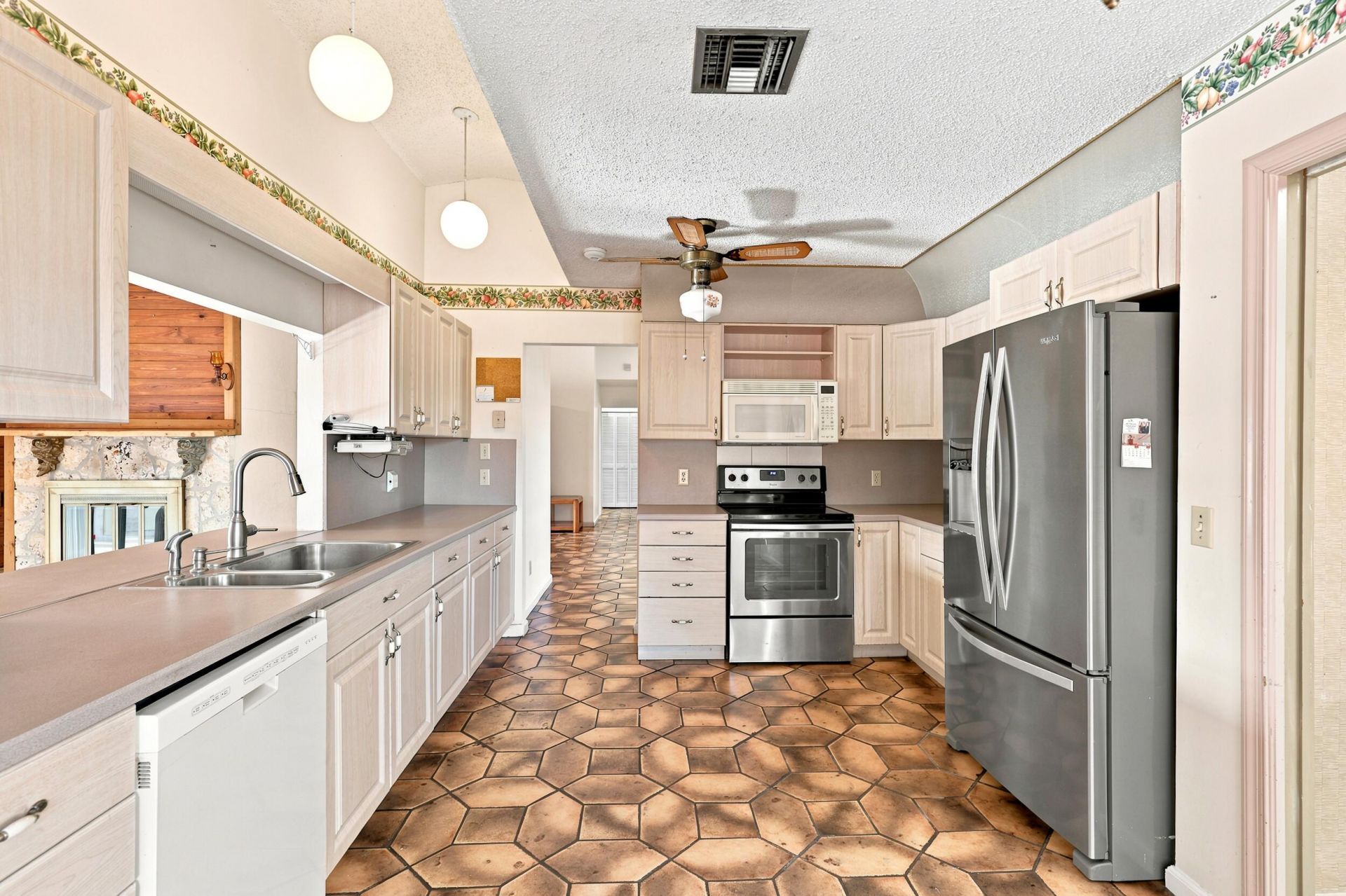 3768 Pinehurst Drive, Lake Worth, FL 33467 Photo