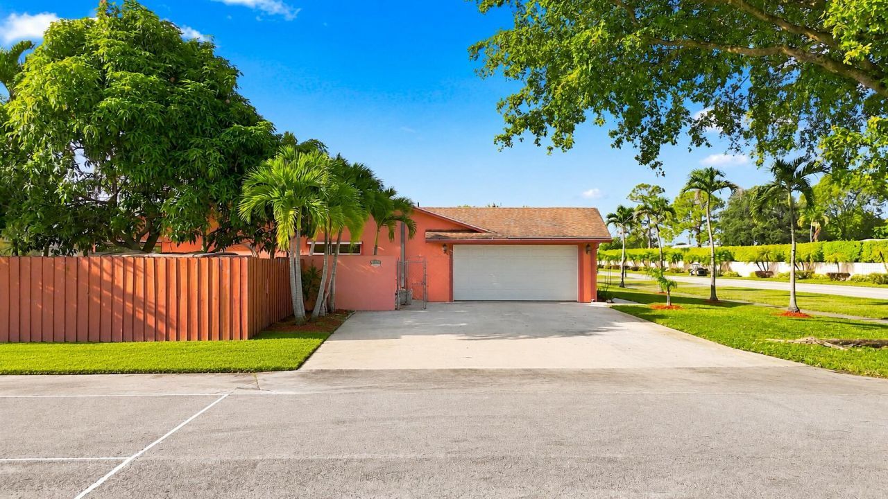 3768 Pinehurst Drive, Lake Worth, FL 33467 Photo