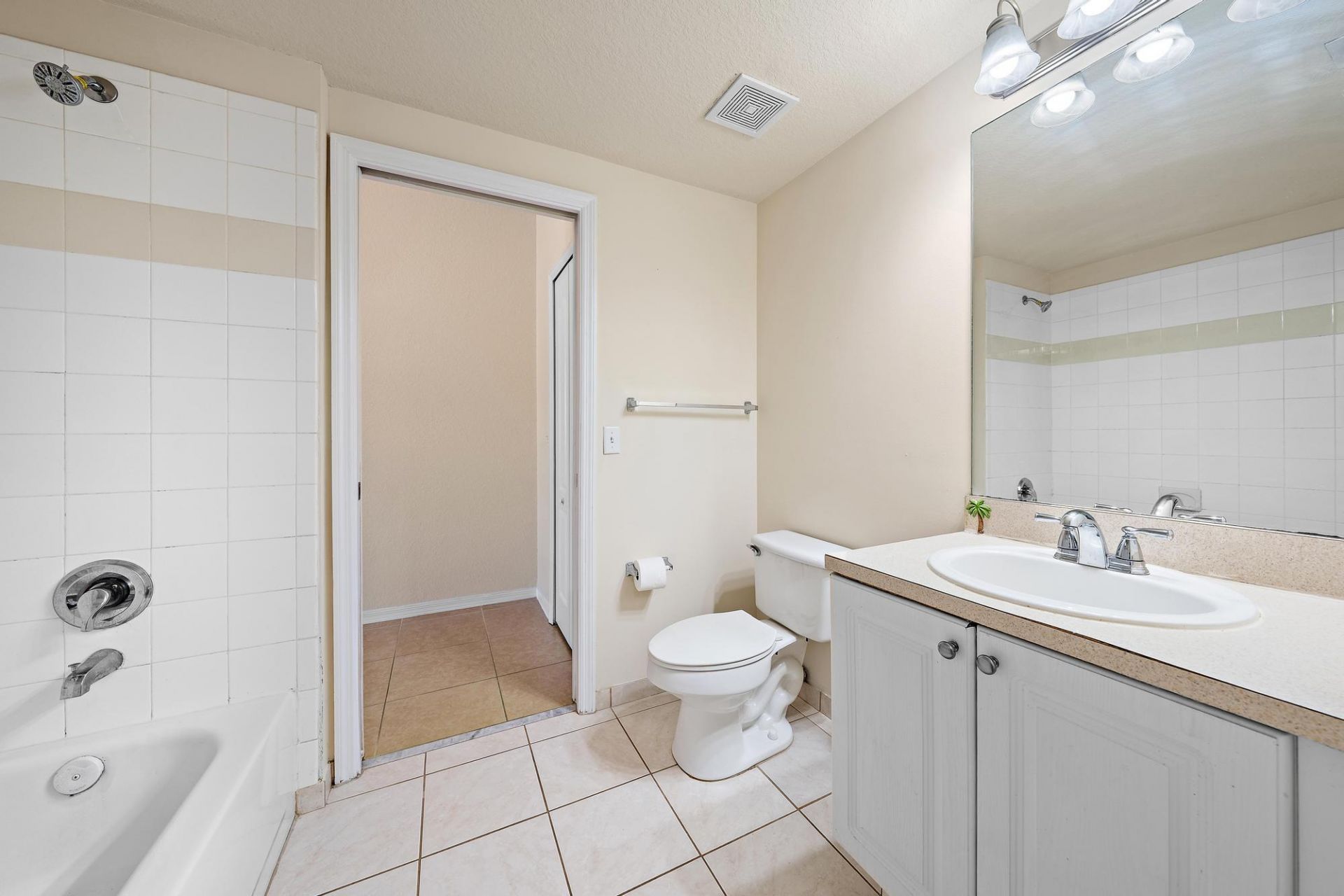 11018 Legacy Drive, Unit 201, Palm Beach Gardens, FL 33410 Photo