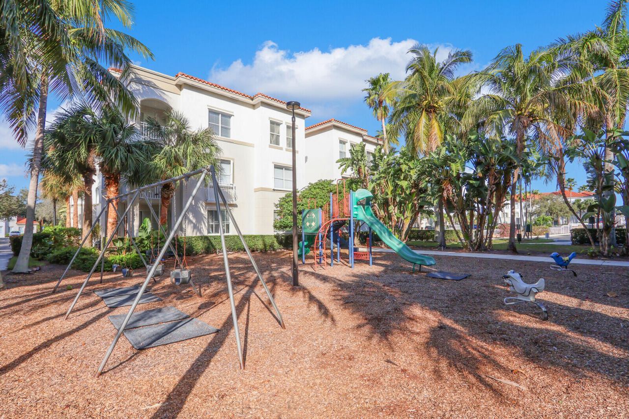 11018 Legacy Drive, Unit 201, Palm Beach Gardens, FL 33410 Photo
