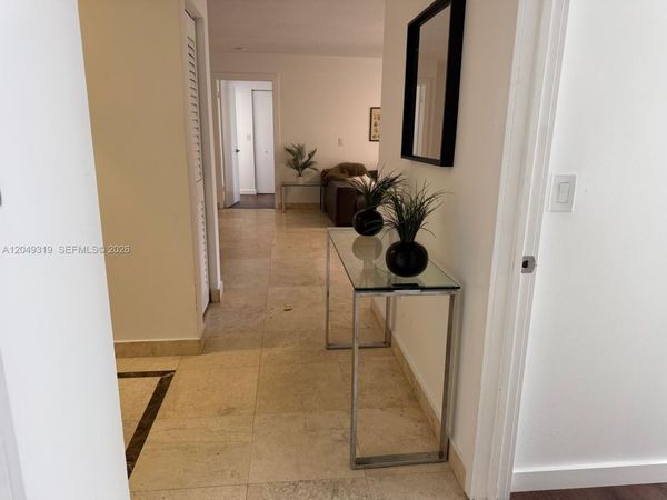 19555 E Country Club Dr , Unit 8602, Aventura, FL 33180