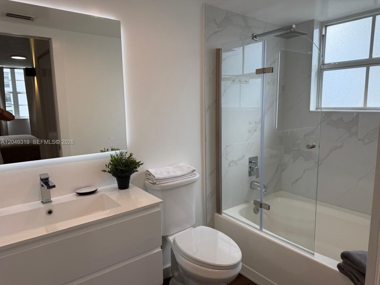 19555 E Country Club Dr , Unit 8602, Aventura, FL 33180 Photo