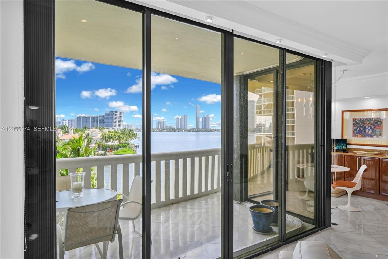 3000 Island Blvd, Unit 505, Aventura, FL 33160 Photo