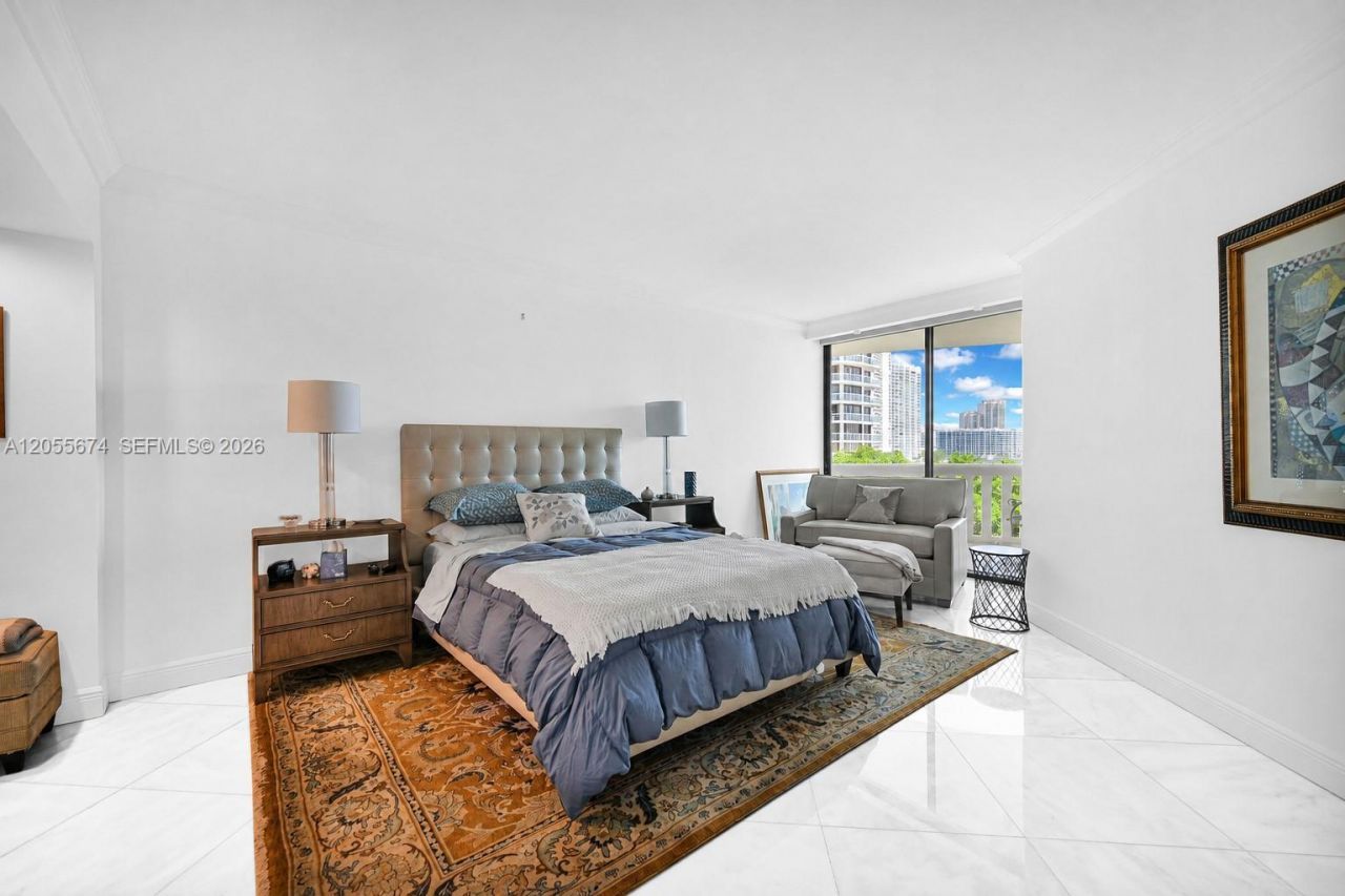 3000 Island Blvd, Unit 505, Aventura, FL 33160 Photo