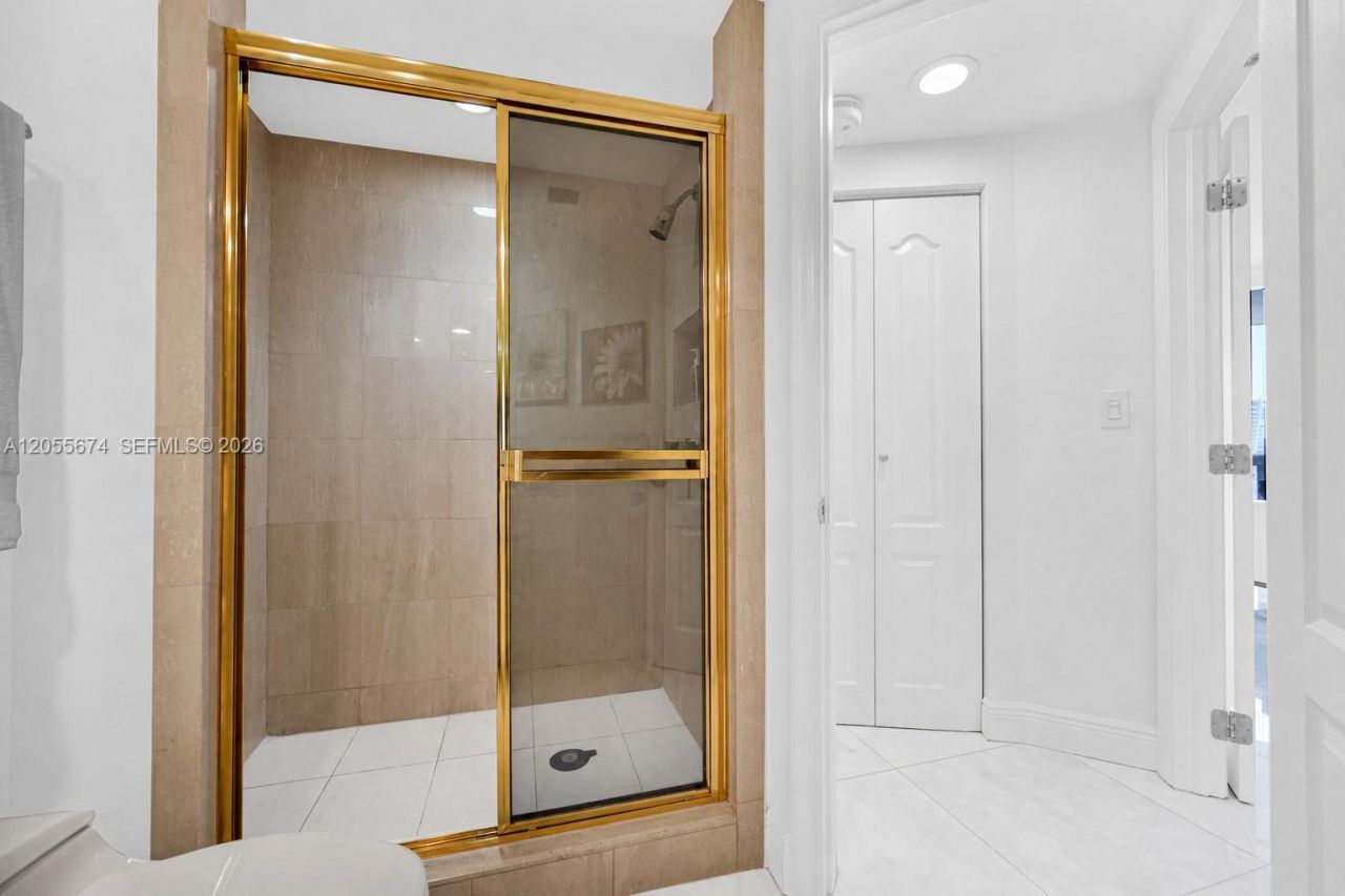 3000 Island Blvd, Unit 505, Aventura, FL 33160 Photo