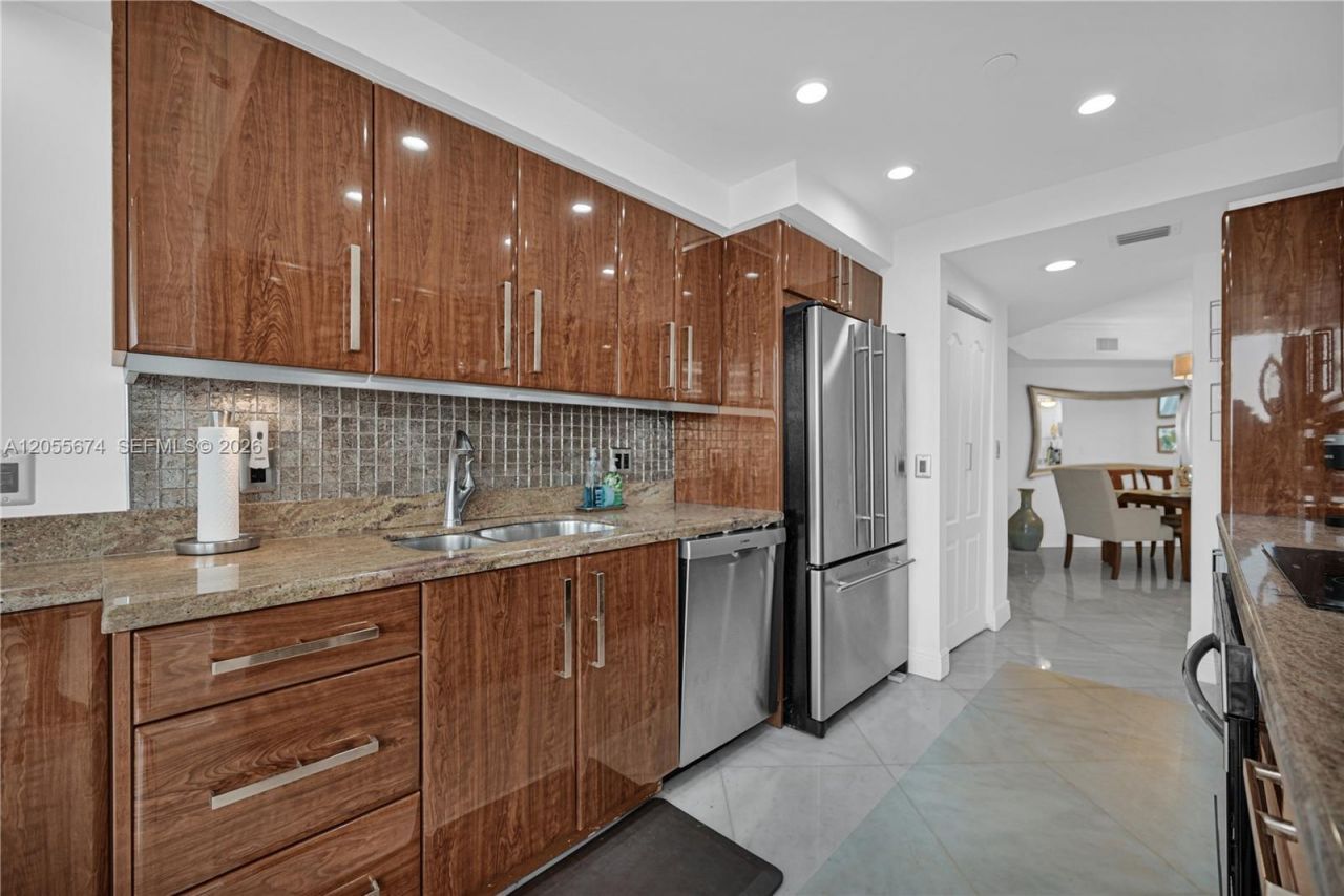 3000 Island Blvd, Unit 505, Aventura, FL 33160 Photo