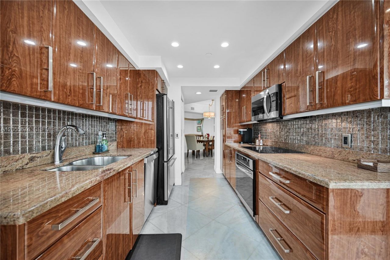 3000 Island Blvd, Unit 505, Aventura, FL 33160 Photo