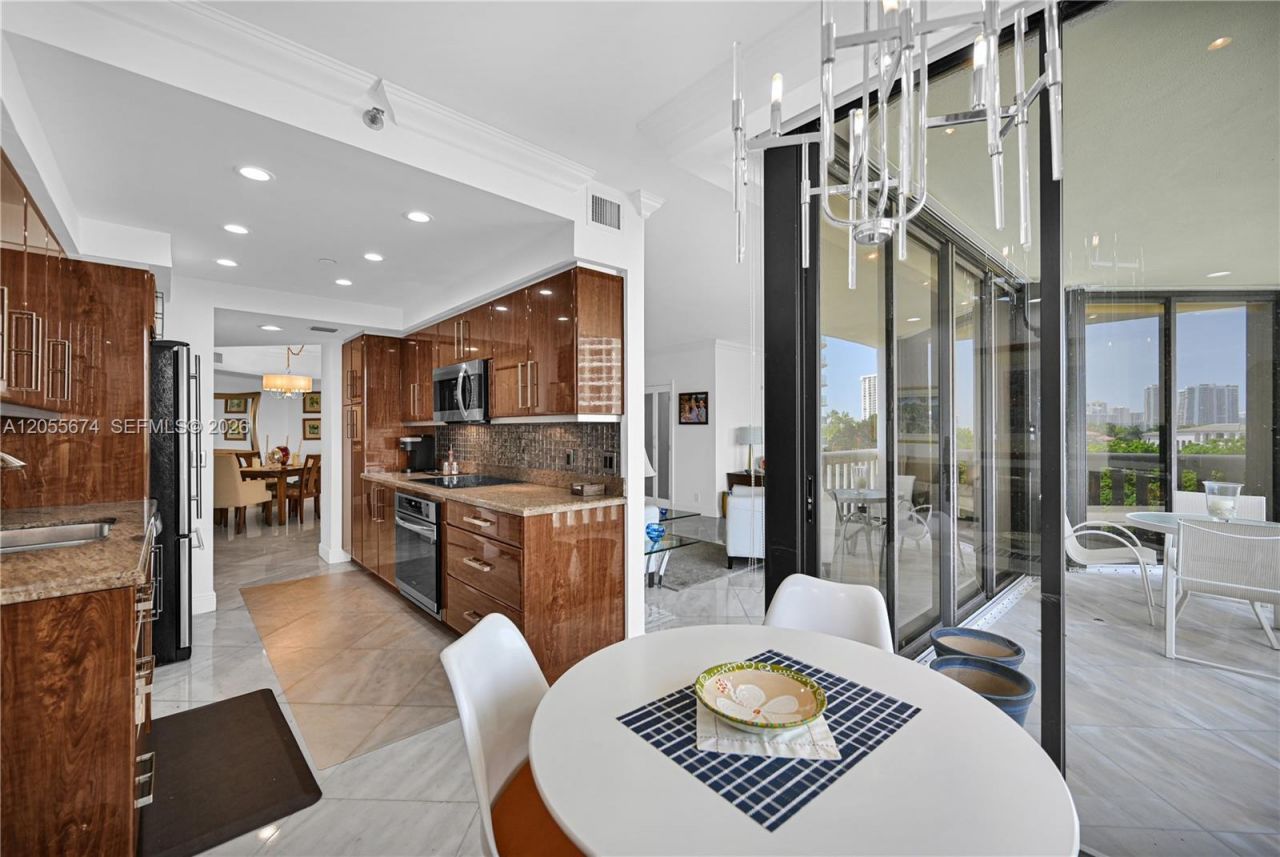 3000 Island Blvd, Unit 505, Aventura, FL 33160 Photo
