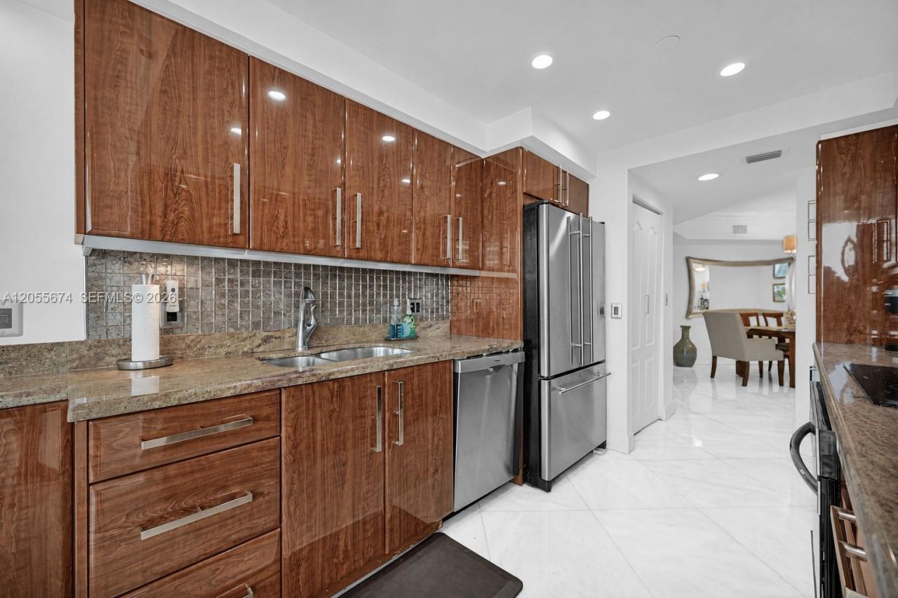 3000 Island Blvd, Unit 505, Aventura, FL 33160 Photo