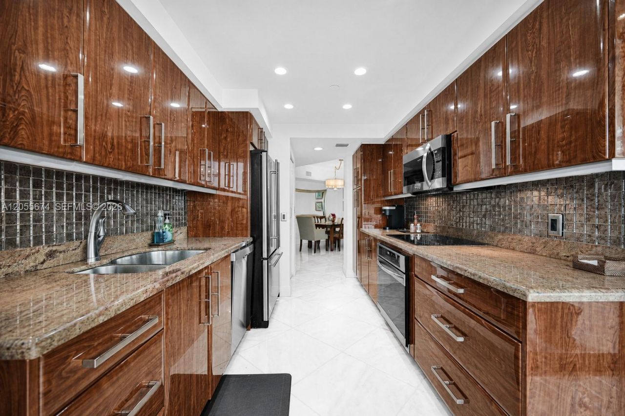 3000 Island Blvd, Unit 505, Aventura, FL 33160 Photo