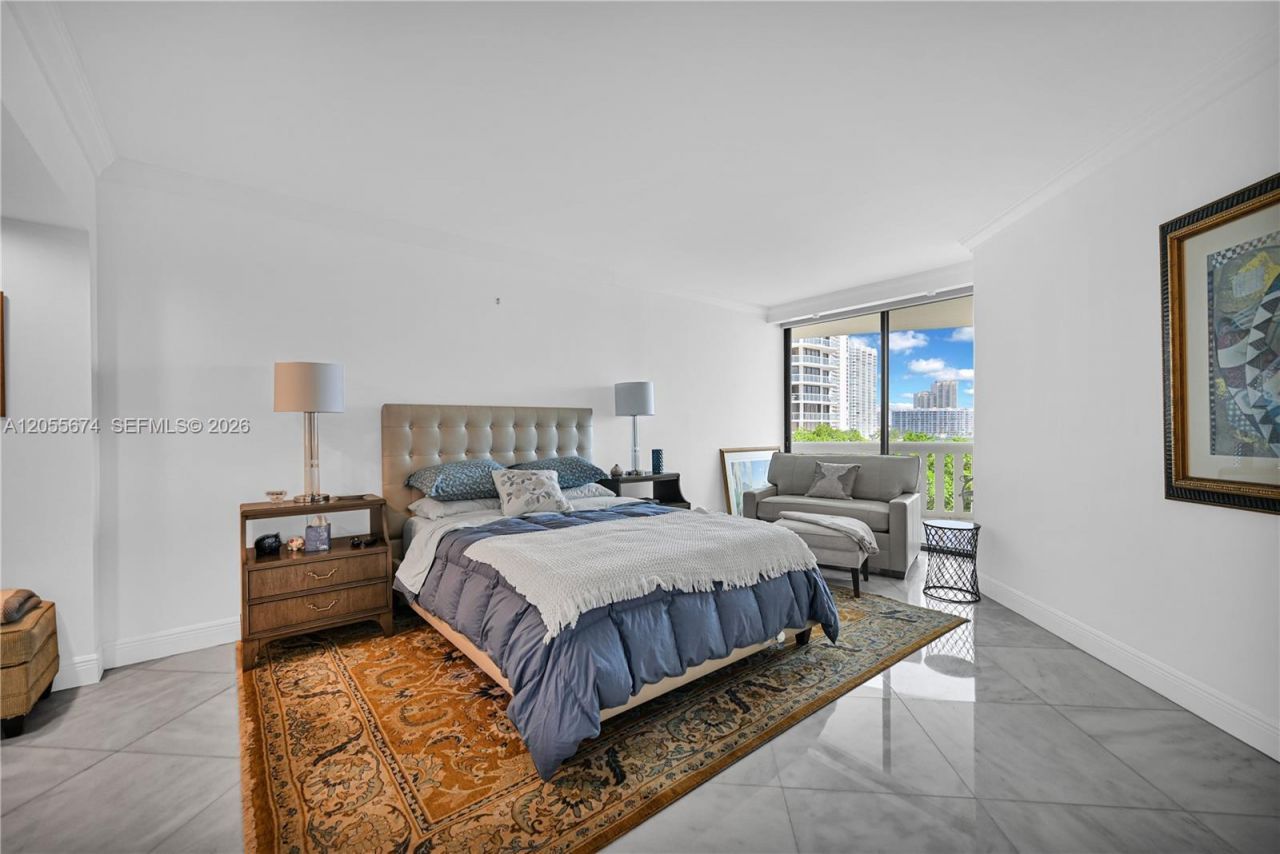 3000 Island Blvd, Unit 505, Aventura, FL 33160 Photo