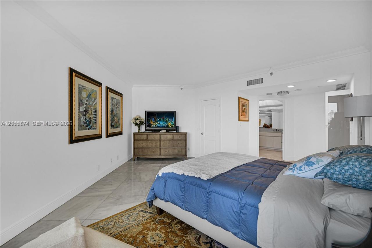 3000 Island Blvd, Unit 505, Aventura, FL 33160 Photo