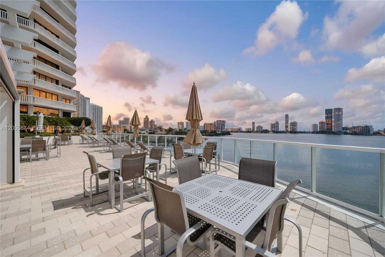 3000 Island Blvd, Unit 505, Aventura, FL 33160 Photo
