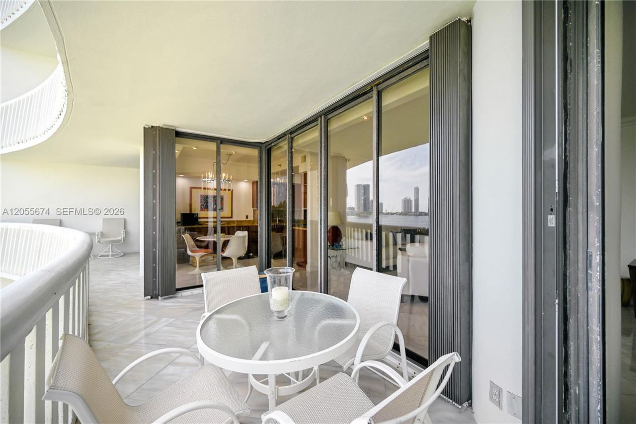 3000 Island Blvd, Unit 505, Aventura, FL 33160 Photo