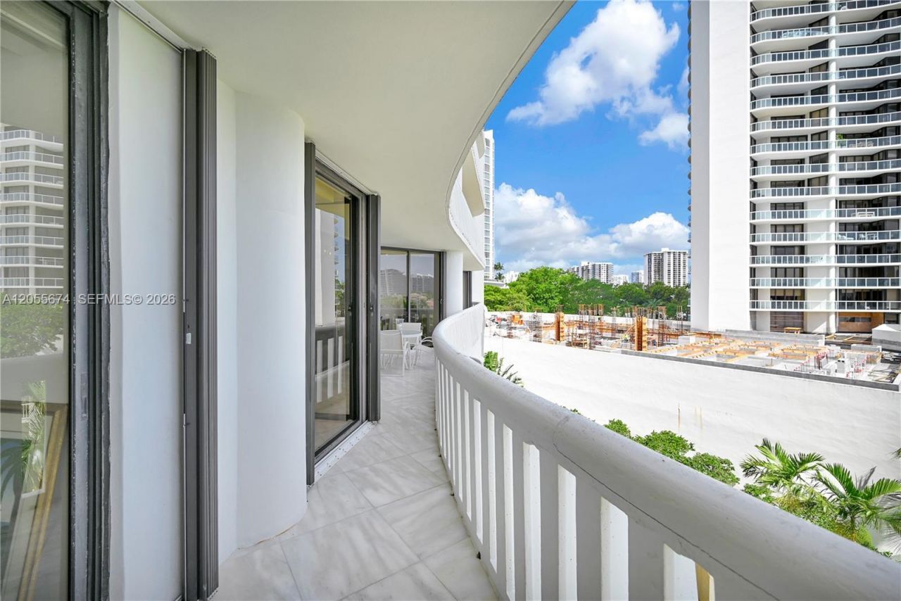 3000 Island Blvd, Unit 505, Aventura, FL 33160 Photo