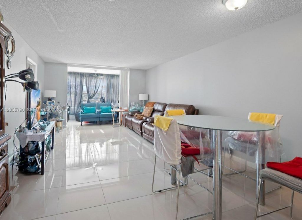 8600 Sunrise Lakes Blvd , Unit 201, Sunrise, FL 33322 Photo